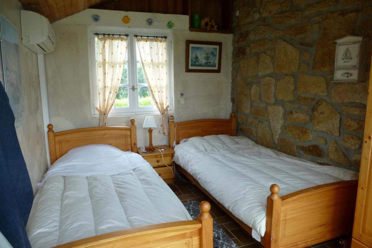 Villa Natursteinhaus In Portsall à Ploudalmézeau Extérieur photo