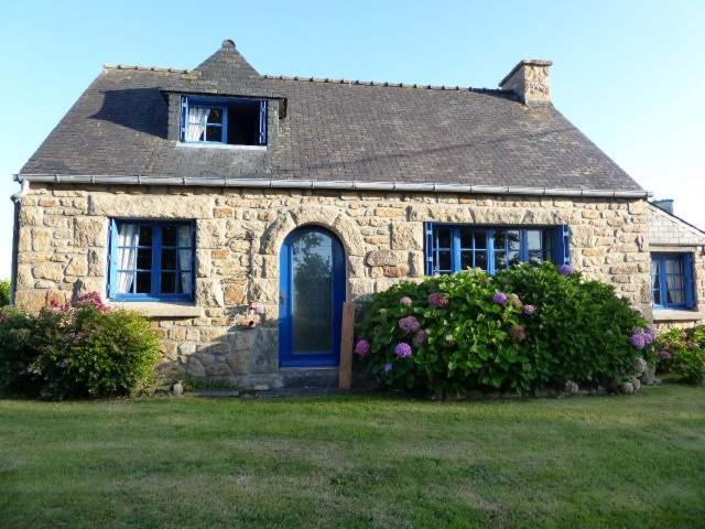 Villa Natursteinhaus In Portsall à Ploudalmézeau Extérieur photo